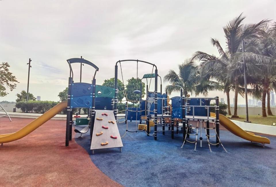 1519 Almas Suites Seaview Sunrise Netflix By Stay Nusajaya  Dış mekan fotoğraf